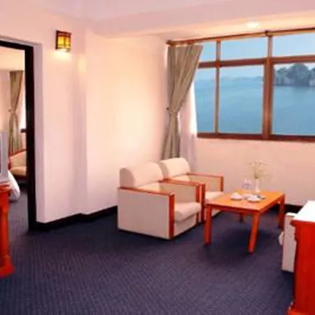 Van Hai Halong Hotel