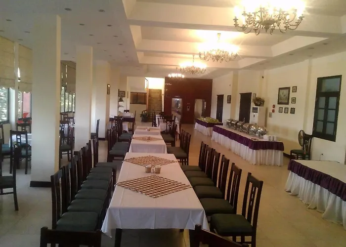Khách sạn Halong