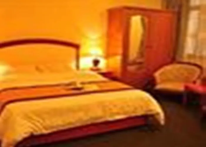 Halong Khách sạn